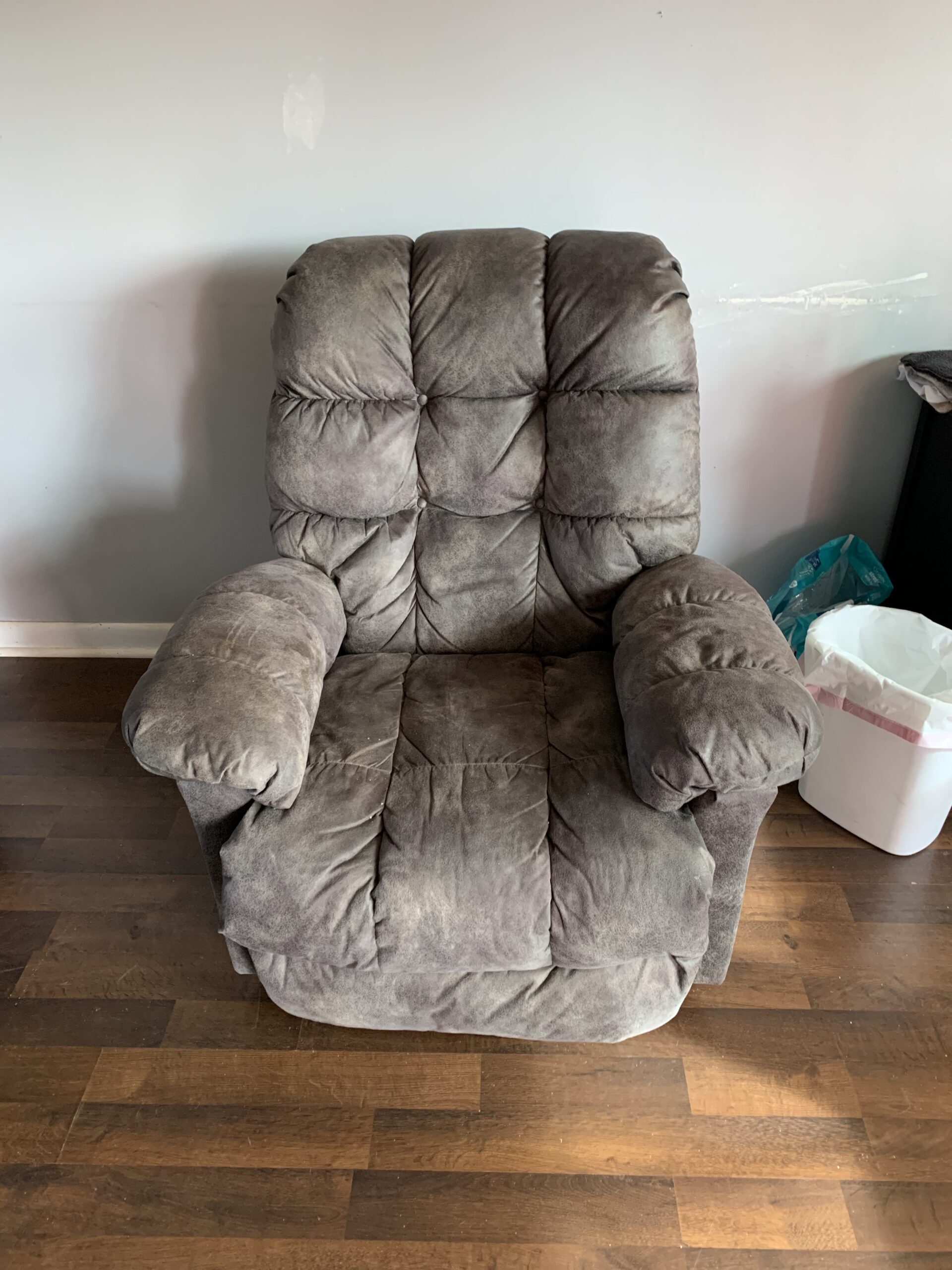 Electric LazyBoy Recliner